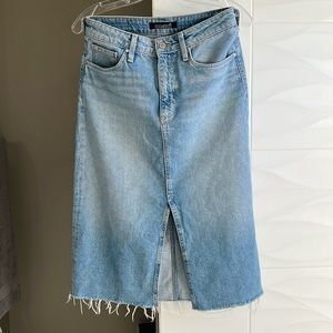 New without Tags Women’s Mavi Jean Skirt size Small